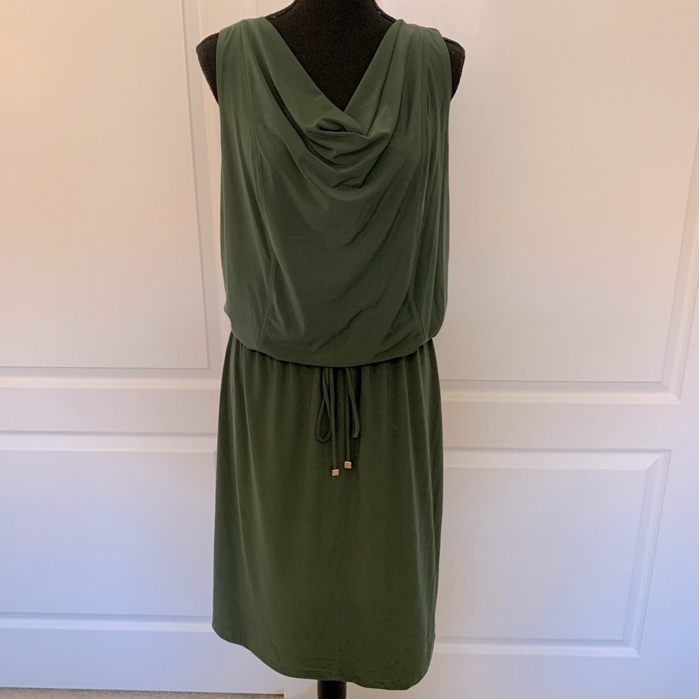💚🫒🦖 Super CUTE Green Dress 🦖🫒💚
